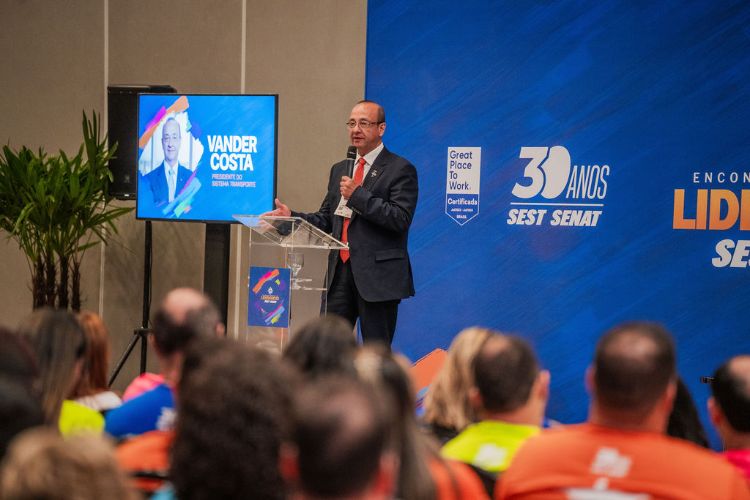 Vander Costa se reúne com presidentes dos conselhos regionais do SEST SENAT