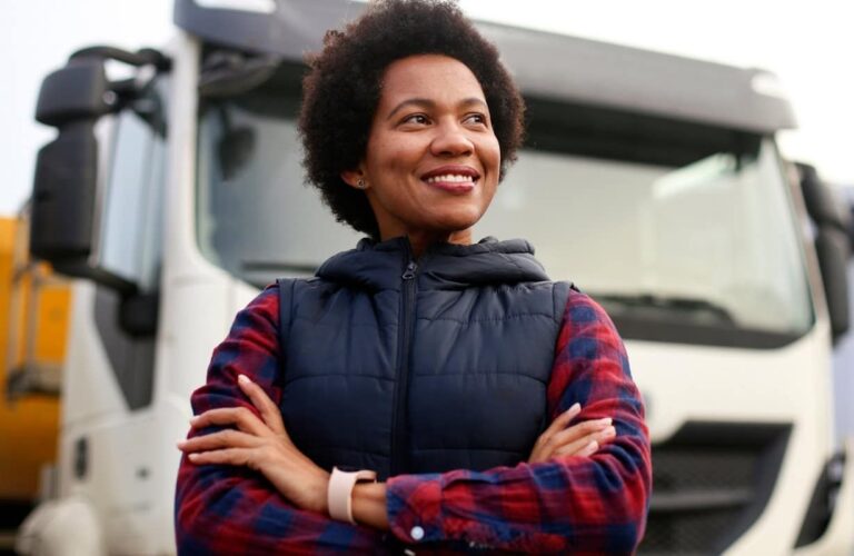 Diversidade no Transporte Rodoviário de Cargas: apesar da melhora, mulheres ainda têm pouco destaque