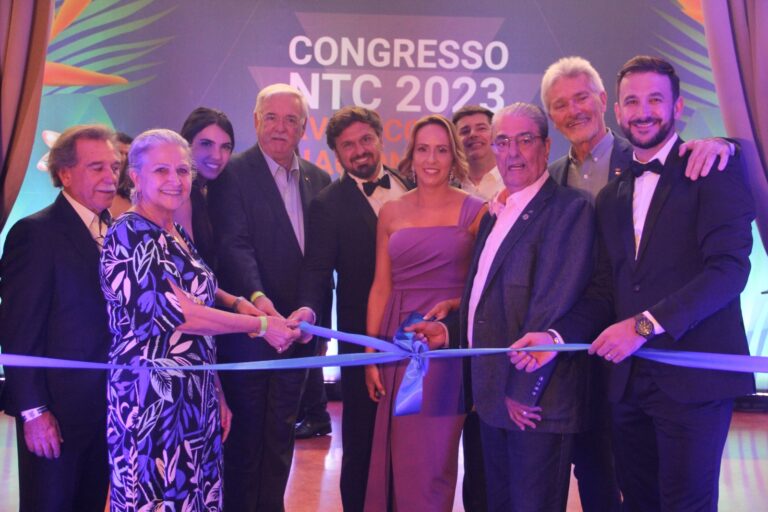 Primeiro dia do Congresso NTC 2023 – XVI Encontro Nacional da COMJOVEM tem homenagens e festa de abertura