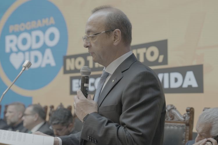 Programa Rodovida vai intensificar fiscalização nas estradas do país, de dezembro até o Carnaval