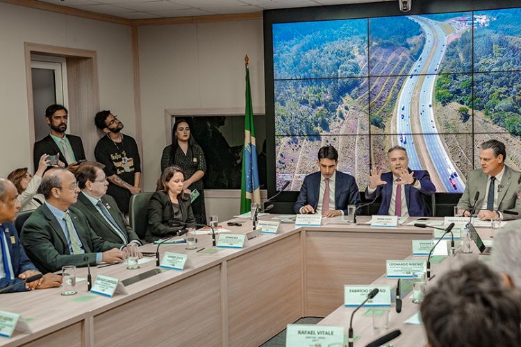 Plano Safra prevê investimento de R$ 4,7 bilhões em corredores logísticos