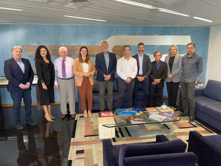 Representantes do Grupo SADA são recebidos na NTC&Logística em São Paulo