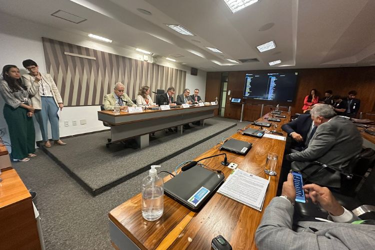 CNT marca presença em debate no Senado Federal sobre PLP que unifica regras nacionais sobre devedores contumazes