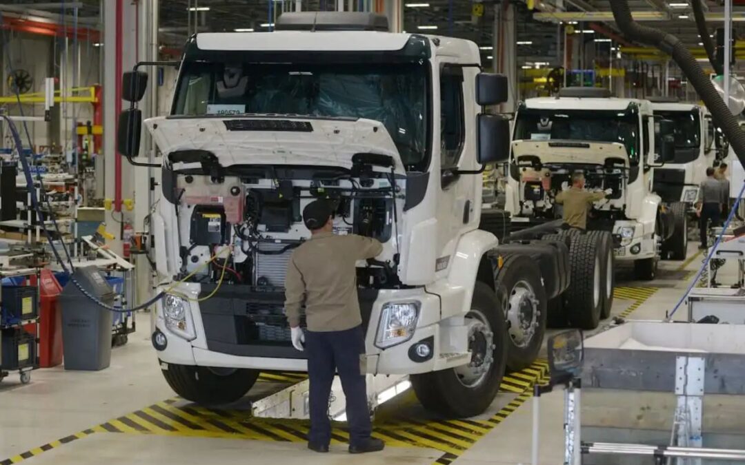 Produção de caminhões cresce quase 20% no primeiro trimestre
