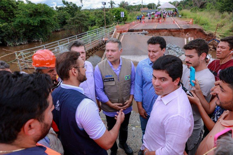 Renan Filho anuncia R$15 milhões em obras emergenciais nas rodovias afetadas por chuvas no Maranhão