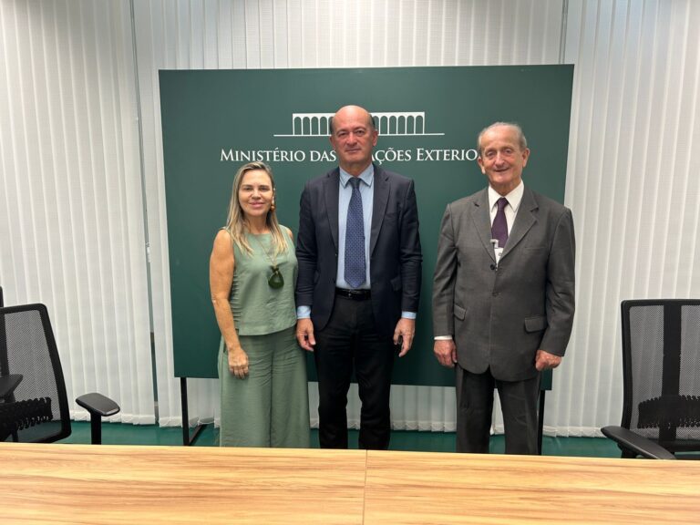 Visita de representantes da NTC&Logística ao Ministério das Relações Exteriores reforça discussões sobre o Transporte Internacional de Cargas