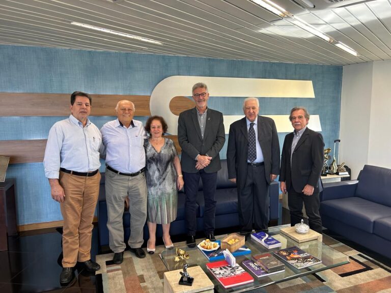 Presidente da Transportes Bertolini visita NTC&Logística em São Paulo