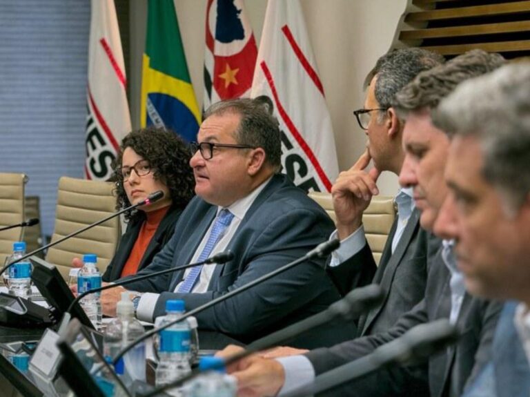 Em São Paulo, Ministério dos Transportes abre diálogo para planejar os rumos dos sistemas rodoviário e ferroviário do país