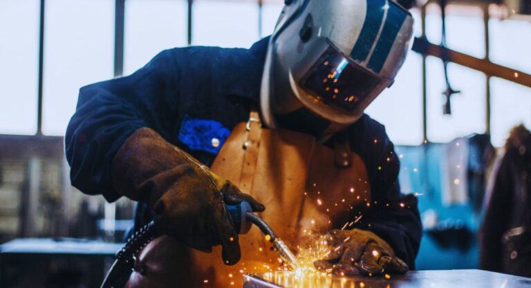 Produção de veículos registra queda de 26,8% em maio