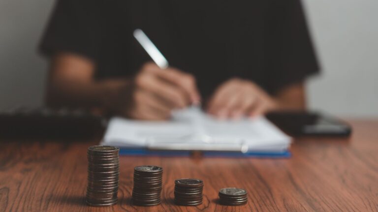 Mercado eleva previsão da inflação de 3,98% para 4% em 2024