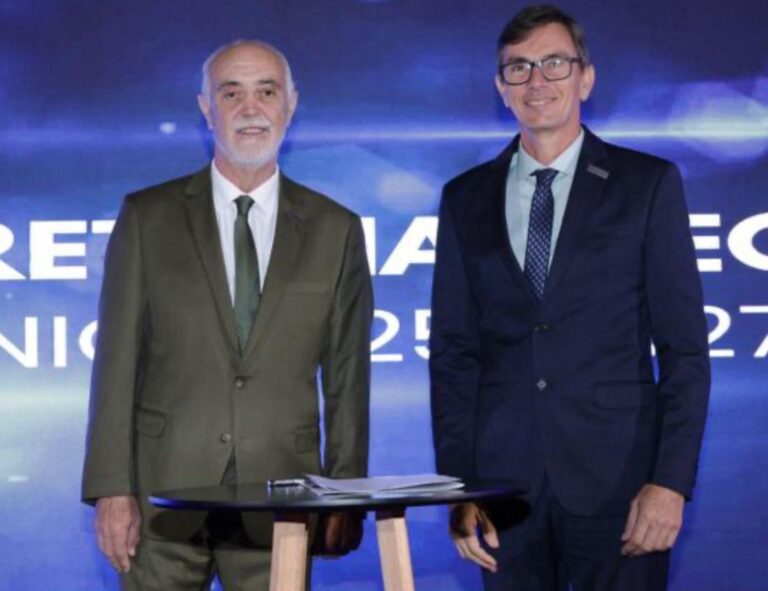 Nova diretoria do Transcares toma posse em evento que homenageia o ex-gerente Mauro Sérgio Motta