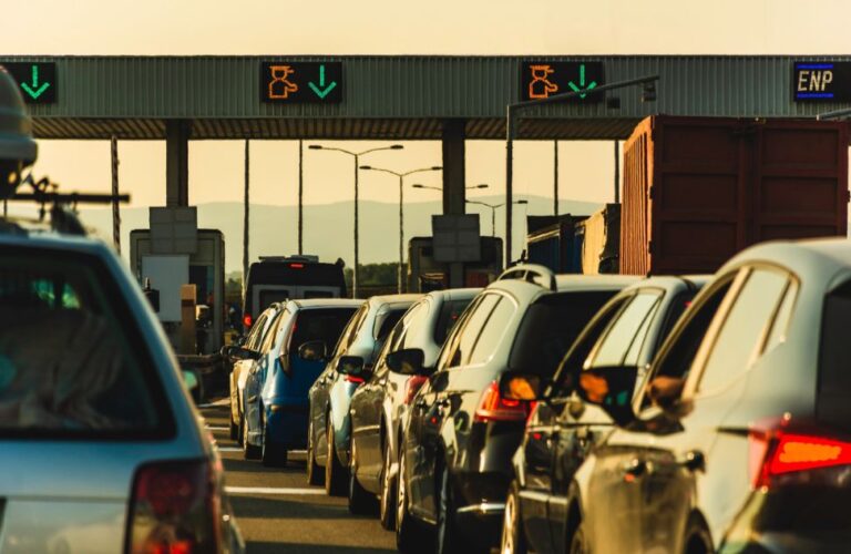 Fluxo de veículos em estradas pedagiadas cai 1,2% em dezembro e acumula alta de 3,3% em 2024