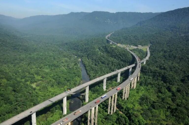 Governo de SP lança projeto para a construção da terceira pista da rodovia dos Imigrantes