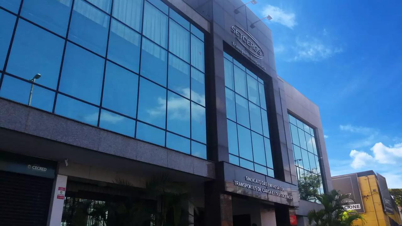 WhatsApp Image 2025-03-06 at 08.05.22 (1)