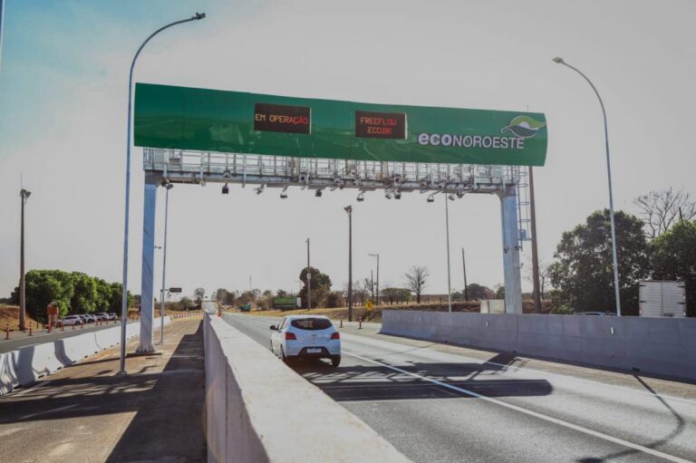 Até 2030, rodovias estaduais paulistas terão 58 pórticos de pedágio free flow