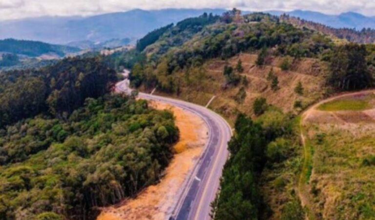 DNIT autoriza elaboração de estudos e projetos para implantação das terceiras faixas da BR-282