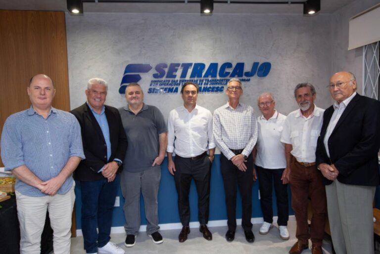 Setracajo reinaugura sua sede em noite festiva