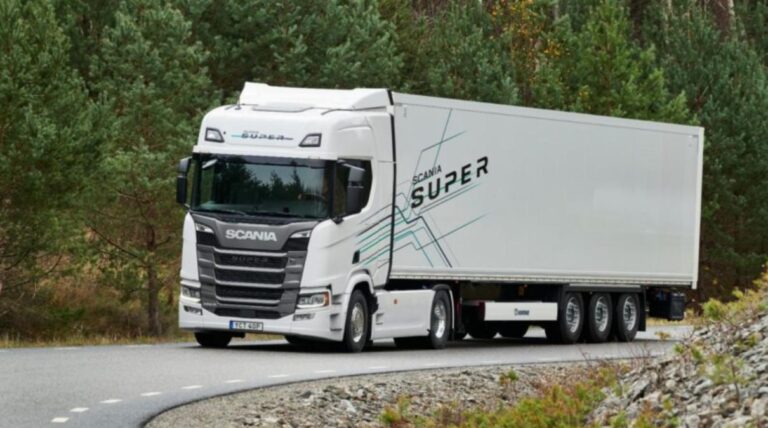 Frota de caminhões atinge 2,24 milhões de unidades em 2024