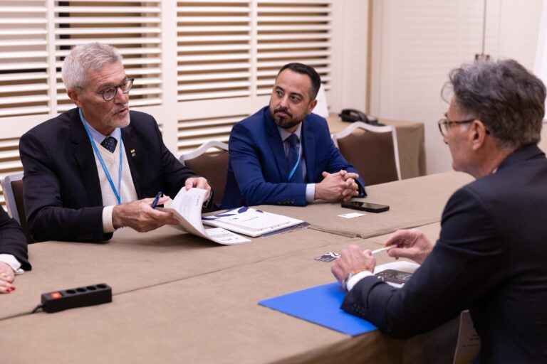 NTC&Logística e IRU reúnem-se para reforçar cooperação internacional e avançar nas pautas do Transporte Rodoviário de Cargas