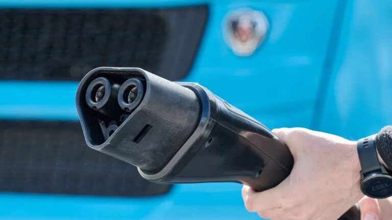 Scania anuncia sistema de alta potência para veículos elétricos