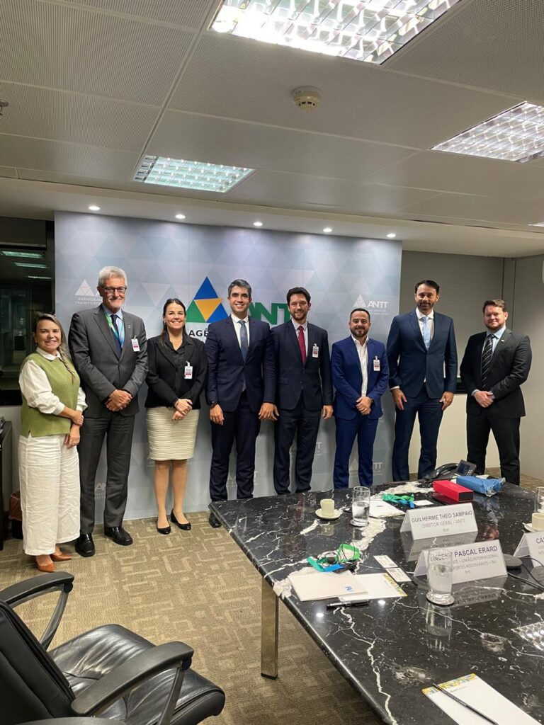 Reunião da NTC&Logística e IRU com a ANTT visa o avanço de parcerias estratégicas e a implementação do TIR no Brasil