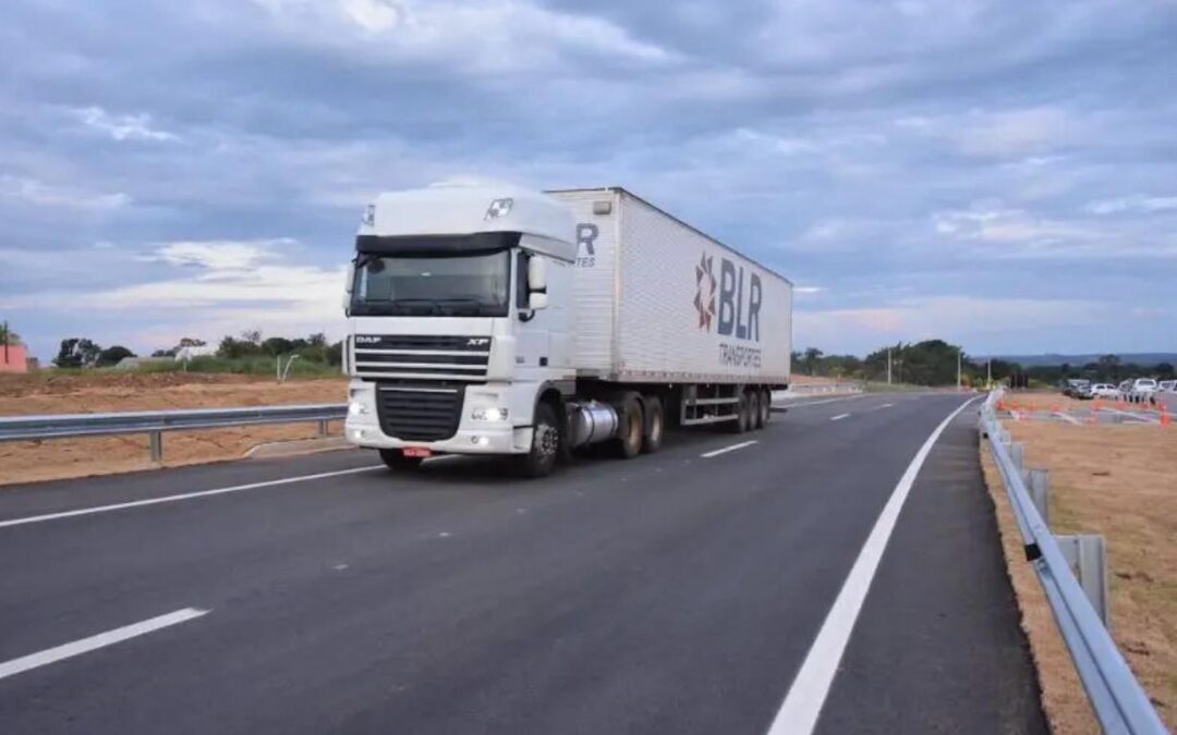 ANTT abre tomada de subsídios sobre exigência de seguros no transporte de cargas