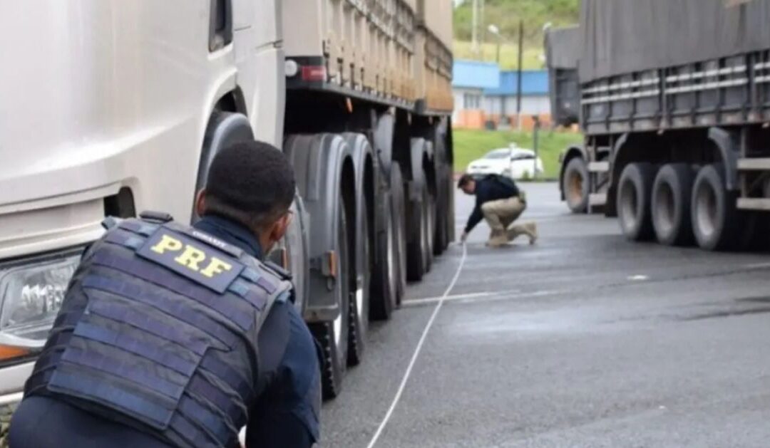 Operação Carga Pesada da PRF flagra mais de 546 toneladas acima do peso permitido nas rodovias da Bahia