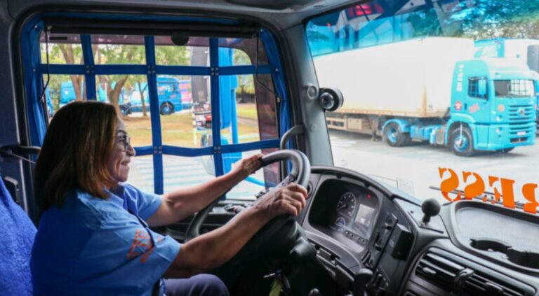 Braspress abriu portas para mais de 1.100 mulheres motoristas em 27 anos