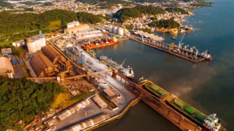 Portos Itapoá e de São Francisco do Sul preparam salto logístico com dragagem de R$ 325 milhões