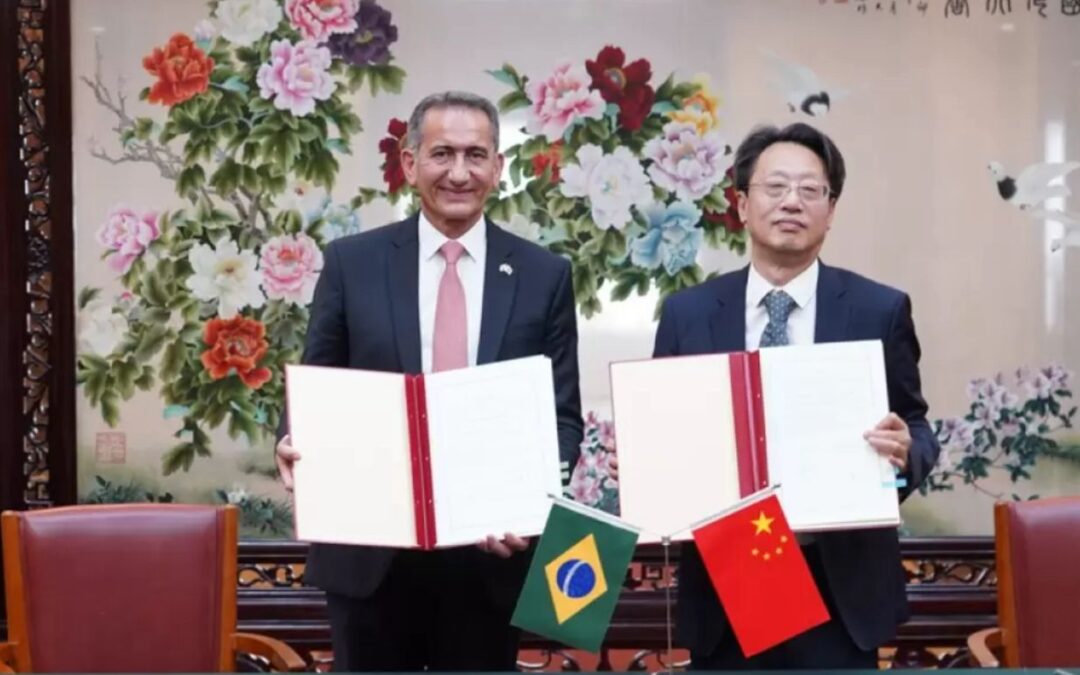 Brasil e China assinam memorando para cooperação em logística e desenvolvimento regional