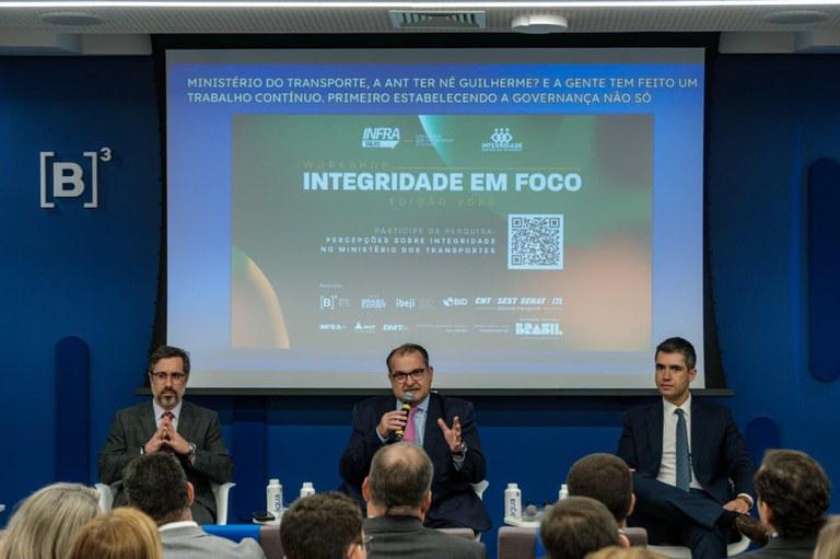 Junto à CGU, Ministério dos Transportes debate importância da integridade na infraestrutura de transportes