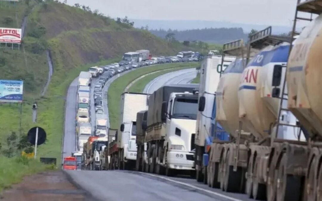 Óleo diesel e caminhões impactam preços de alimentos no Brasil
