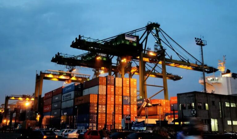 Exportações, emprego e investimentos tendem a recuar devido a tarifaço