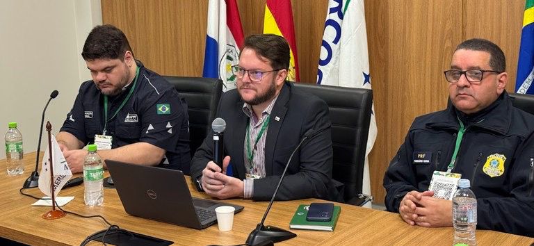 Brasil lidera debates no Mercosul sobre segurança no transporte de produtos perigosos