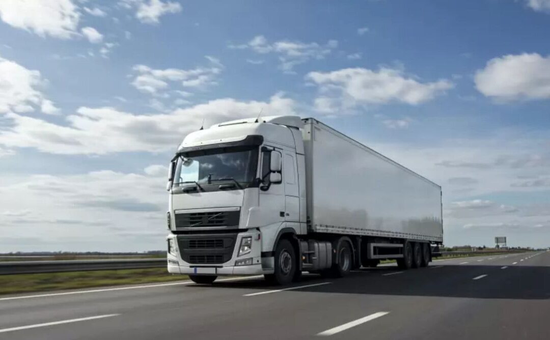 Transporte no Brasil registra crescimento na movimentação de cargas e passageiros no 1º semestre de 2025