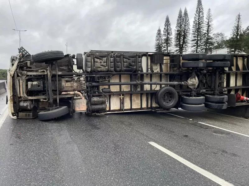 Acidentes com caminhões são quase 5 vezes que furto de cargas