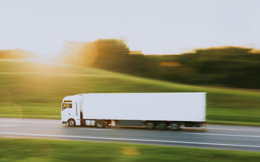 Últimas semanas para participar da pesquisa global da IRU sobre escassez de motoristas profissionais