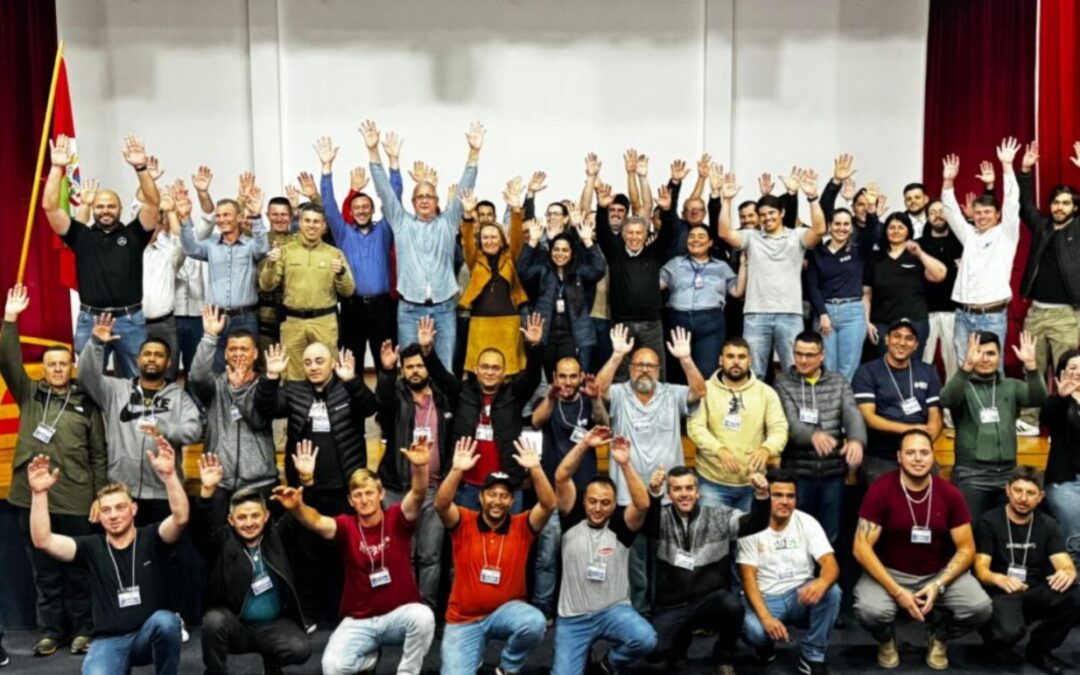 Setcom e Fabet dão início a programa inédito de formação de motoristas no Brasil