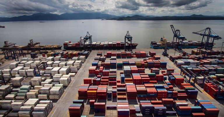 Portos brasileiros registram melhor desempenho mensal da história: 124,7 milhões de toneladas