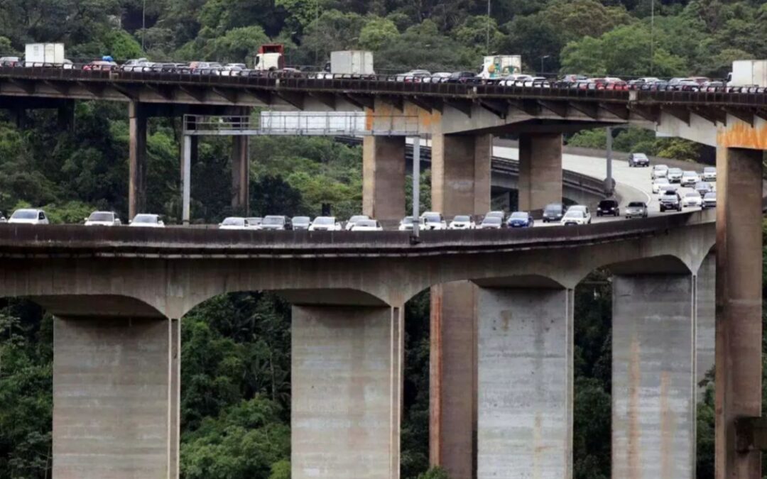Quarta pista da Rodovia dos Imigrantes não é necessária; terceira pista vai atender trânsito, diz concessionária