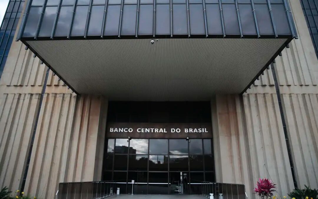 Mercado financeiro reduz para 4,72% previsão de inflação em 2025