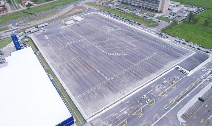 Porto de São Sebastião terá pátio de triagem em Caraguá para reduzir espera de caminhões