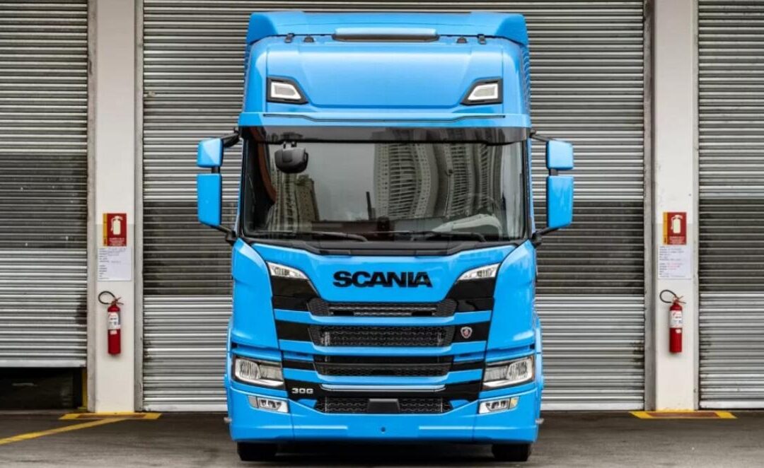 Brasil vive momento decisivo na corrida global por caminhões elétricos, indica relatório