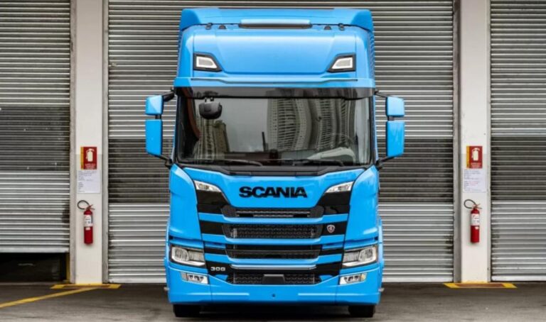 Brasil vive momento decisivo na corrida global por caminhões elétricos, indica relatório