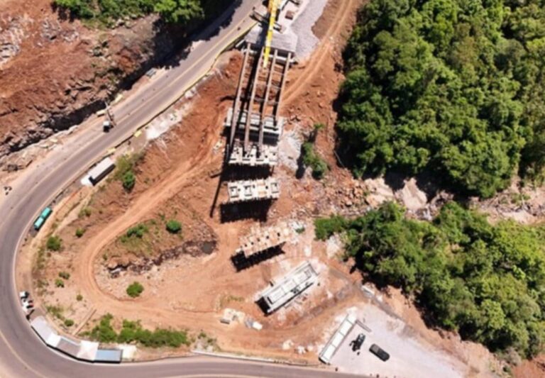 Avançam obras de viadutos na BR-470, na Serra Gaúcha