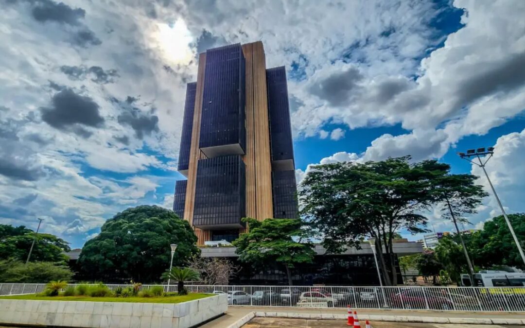 Inflação deve terminar o ano em 4,45%, segundo o Banco Central