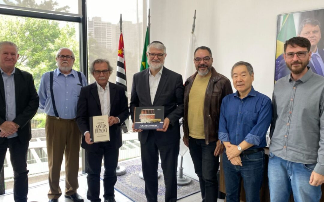 FuMTran e Memorial da América Latina assinam ofício para ampliar ações de preservação da memória do transporte brasileiro