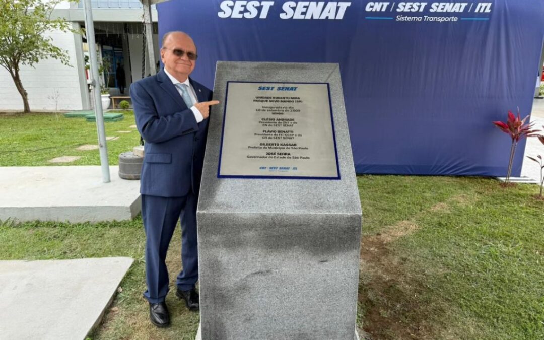 Empresário Roberto Mira recebe homenagem e tem nome eternizado em unidade do SEST SENAT em São Paulo