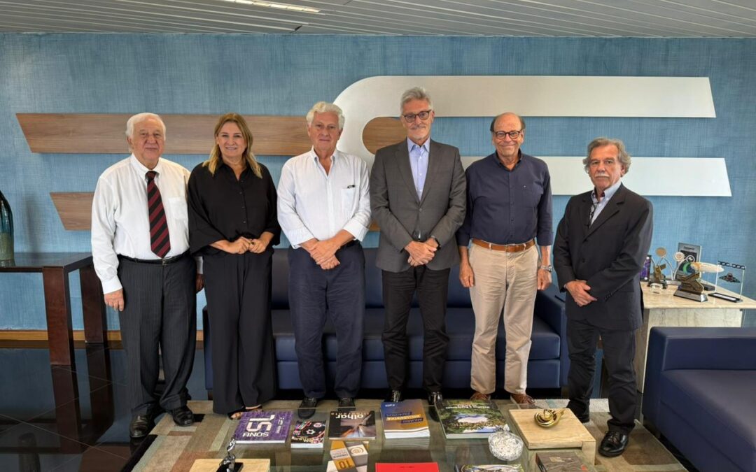 Presidente da NTC&Logística, Eduardo Rebuzzi recebe representantes da Ademicon Consórcios na subsede da entidade em São Paulo