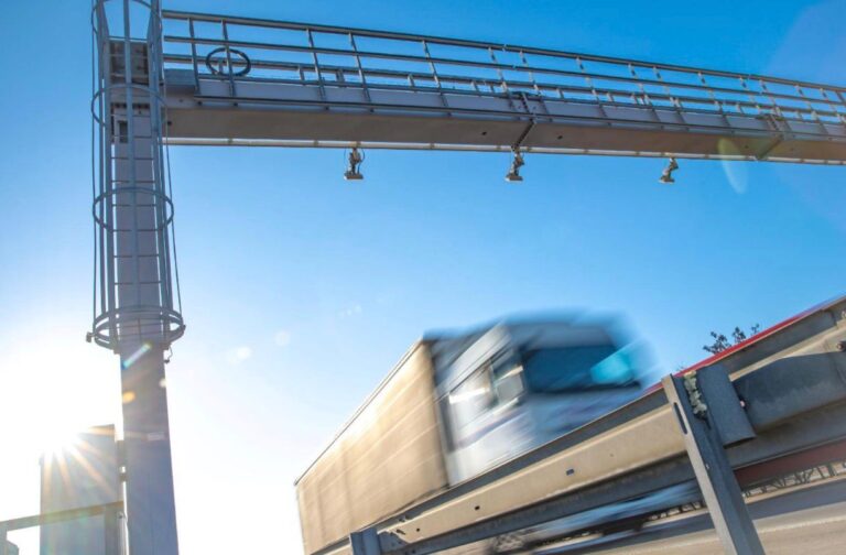 Roadcard realiza 1ª viagem do país com pagamento de vale-pedágio por leitura de placa